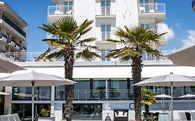 Hotel Sayonara